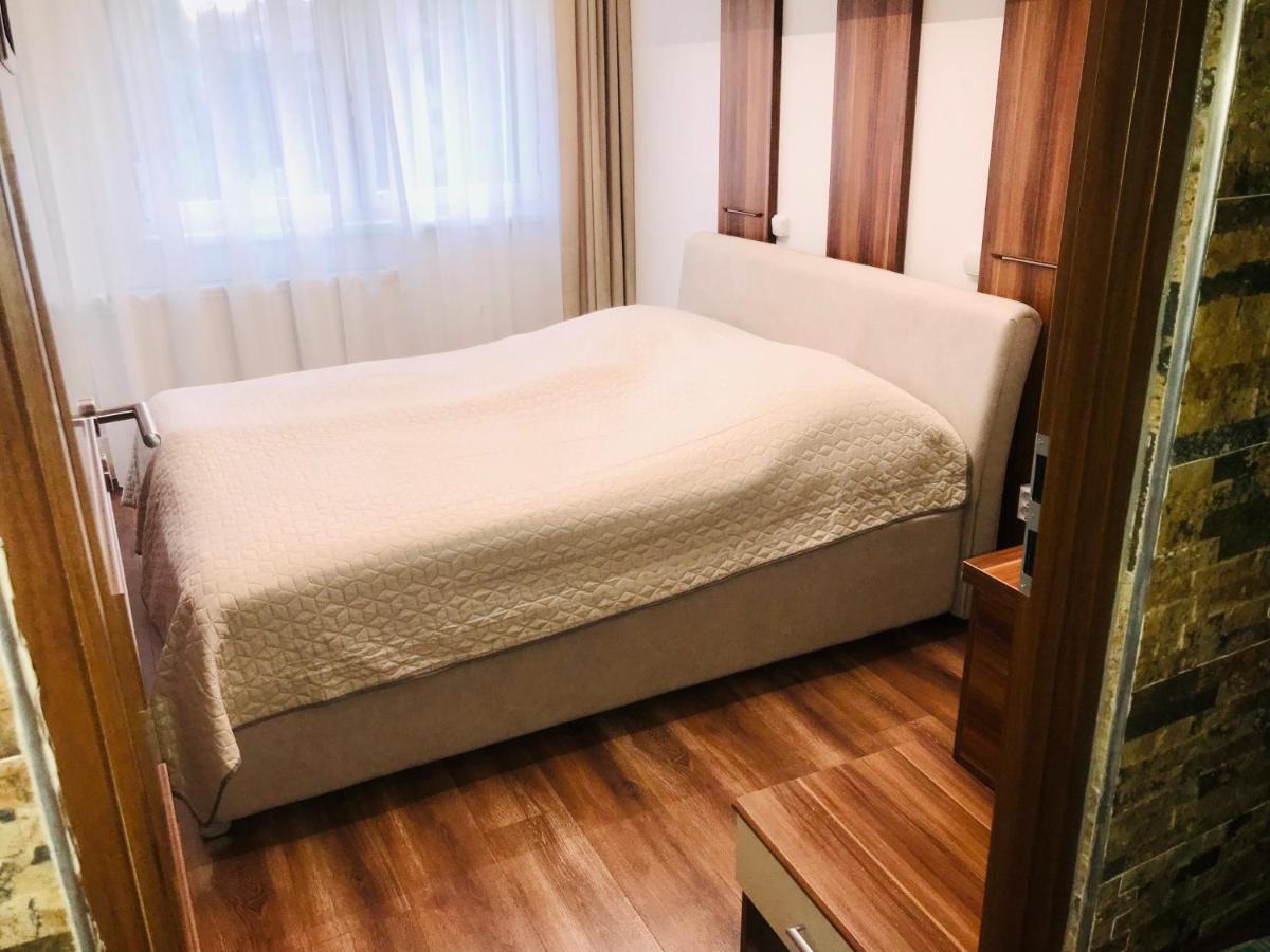 Angela Apartman Hajdúszoboszló Exteriör bild