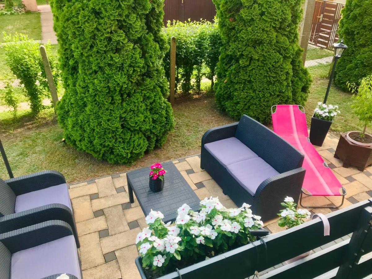 Angela Apartman Hajdúszoboszló Exteriör bild